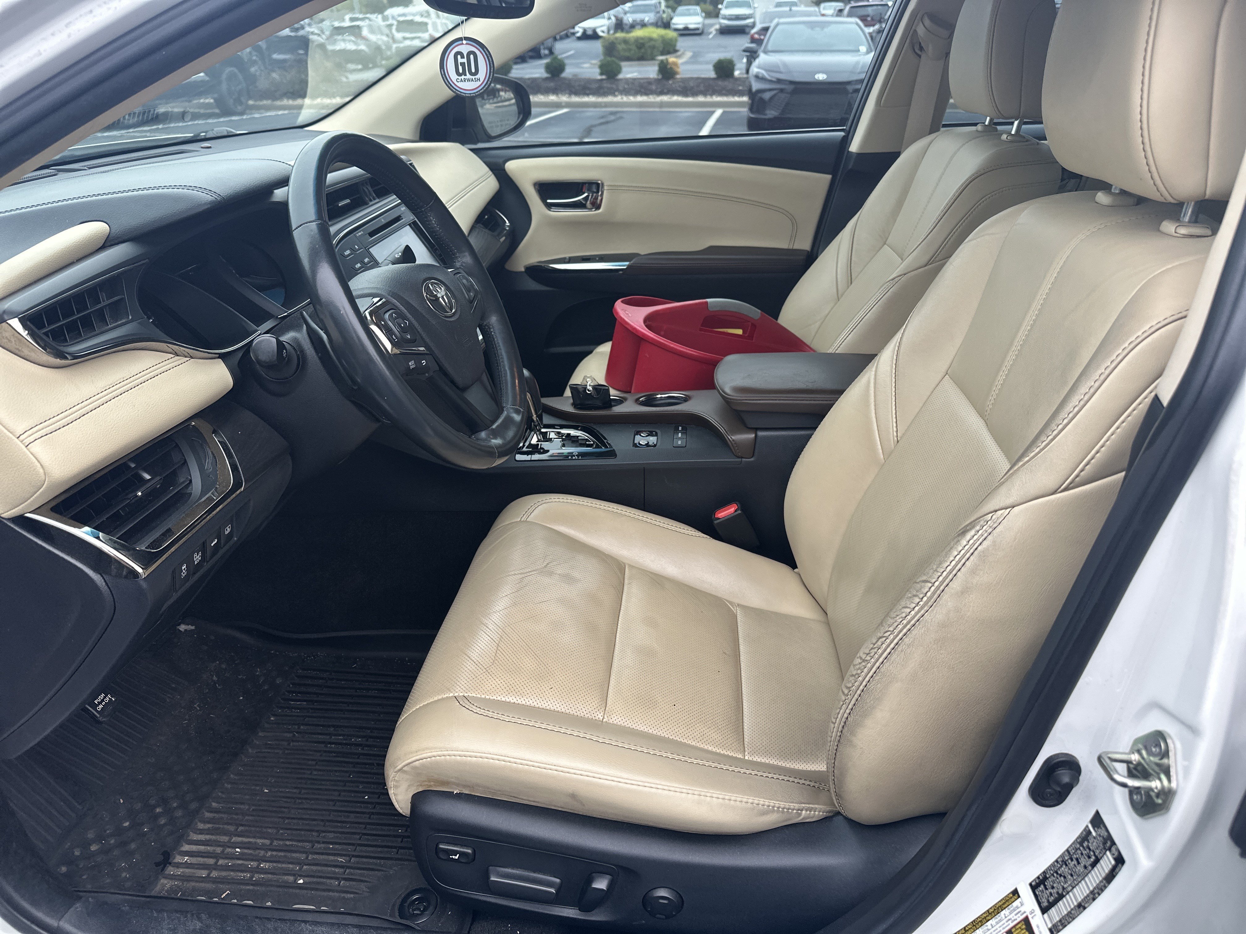 Used 2016 Toyota Avalon Limited FWD image 15