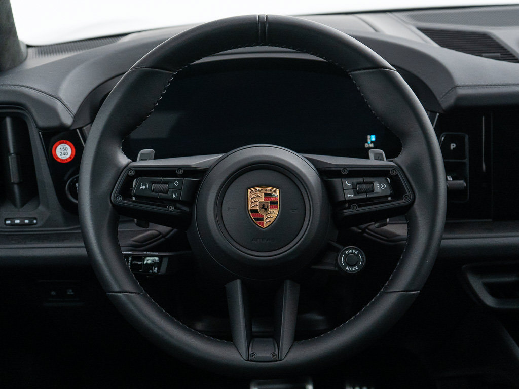 Used 2026 Porsche Cayenne GTS AWD/4WD image 30