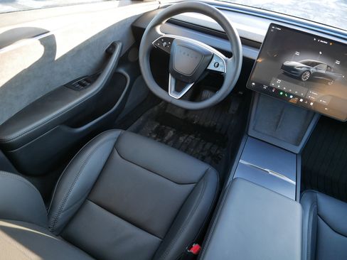 Used 2024 Tesla Model 3 Long Range image 9