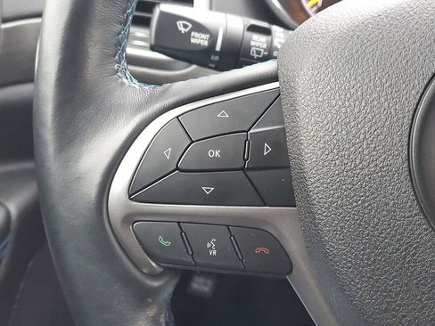 Used 2018 Jeep Grand Cherokee Laredo image 15