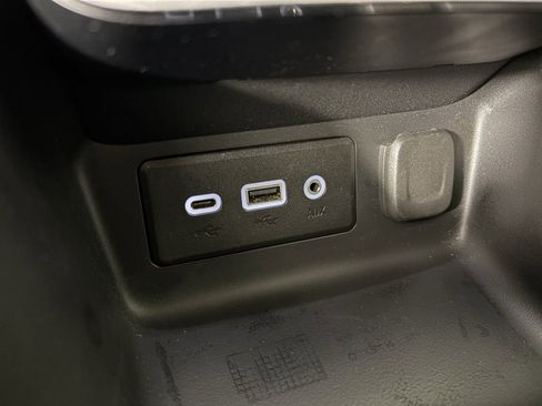 Used 2018 GMC Terrain SLE image 30