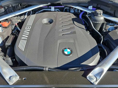 New 2026 BMW X7 xDrive40i w/ M Sport Package image 14