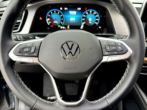 New 2026 Volkswagen Atlas Cross Sport SE FWD image 12