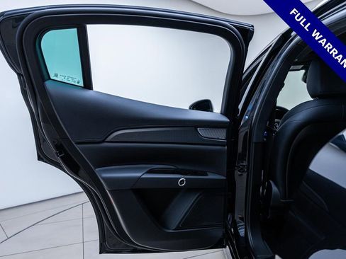 Used 2024 Maserati Grecale GT image 25