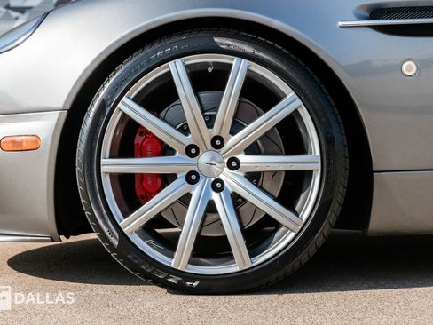 Used 2005 Aston Martin Vanquish S image 8