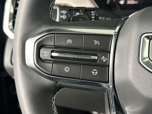 New 2025 GMC Acadia Denali w/ Super Cruise Package image 25