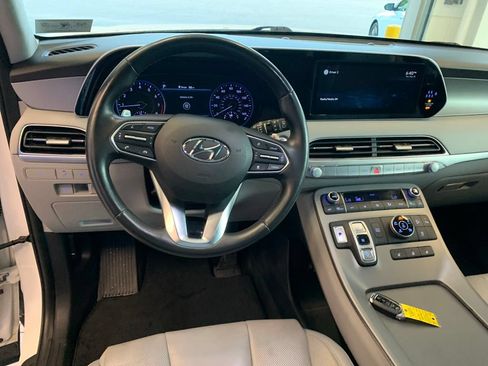Used 2022 Hyundai Palisade SEL w/ Premium Package AWD/4WD image 5