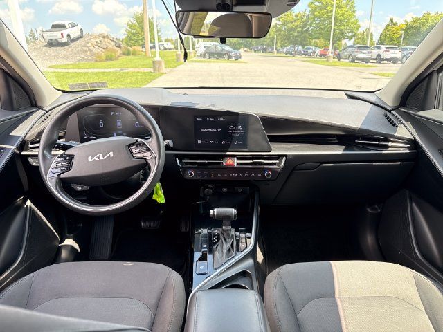 Used 2023 Kia Niro LX FWD image 27