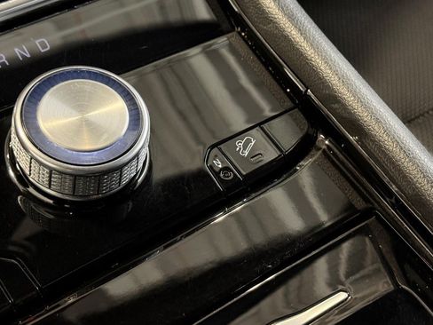 Used 2021 Jeep Grand Cherokee L Overland w/ Luxury Tech Group IV image 45