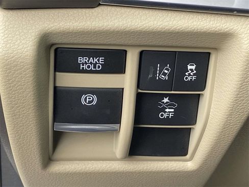 Used 2020 Acura MDX FWD image 30