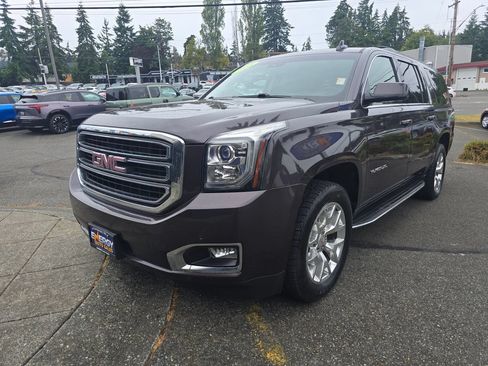 Used 2015 GMC Yukon XL SLT w/ Open Road Package AWD/4WD image 3