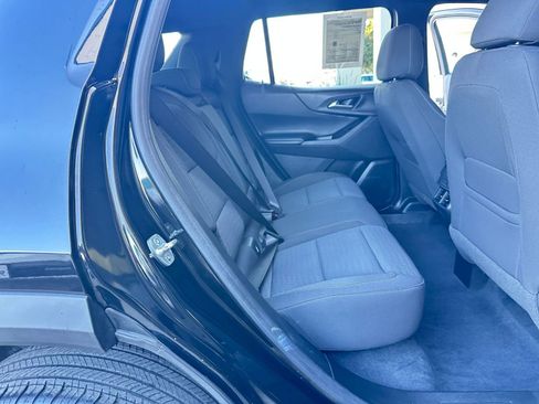 Used 2025 Chevrolet Equinox LT image 39