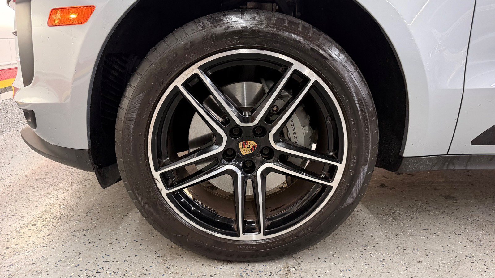 Used 2019 Porsche Macan S w/ Premium Package Plus AWD/4WD image 16
