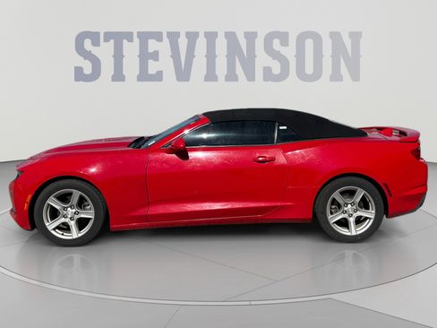 Used 2020 Chevrolet Camaro LT RWD image 2