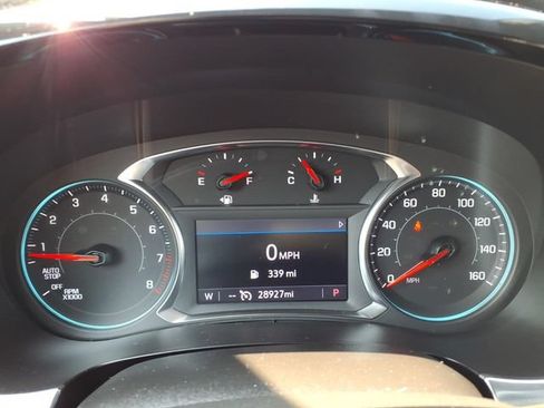 Used 2023 Chevrolet Traverse LT AWD/4WD image 17