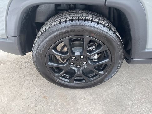 Used 2023 Jeep Compass Altitude w/ Convenience Group image 13