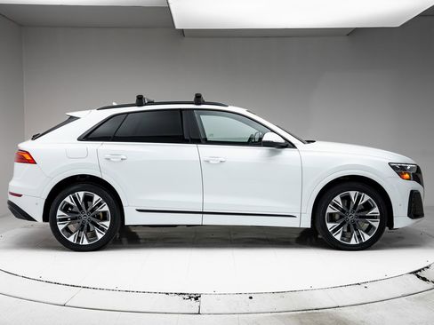 Certified 2025 Audi Q8 Premium Plus w/ Premium Plus Package image 30