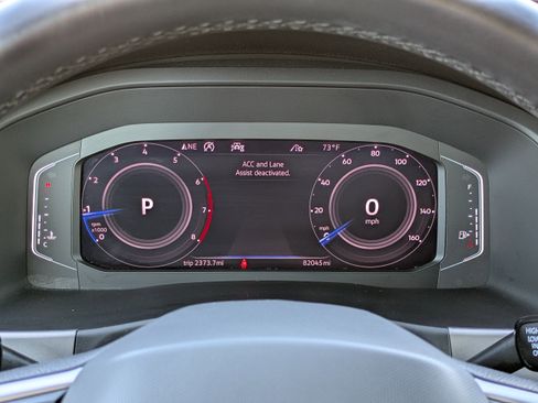 Used 2020 Volkswagen Atlas Cross Sport SEL image 25