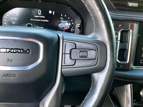 Used 2023 GMC Yukon Denali Ultimate AWD/4WD image 28