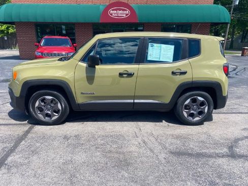 Used 2015 Jeep Renegade Sport FWD image 7