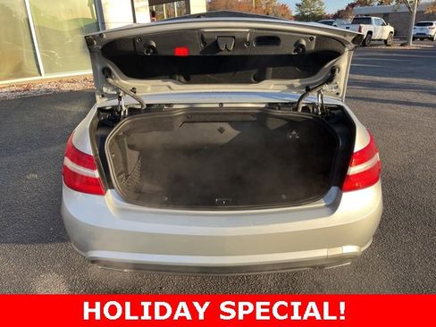 Used 2011 Mercedes-Benz E 550 Cabriolet image 25