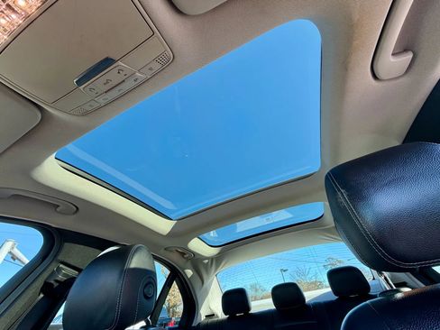 Used 2016 Mercedes-Benz C 300 4MATIC Sedan image 17