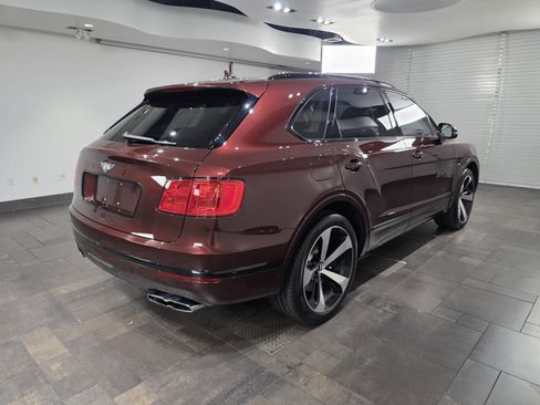 Used 2019 Bentley Bentayga AWD/4WD image 24
