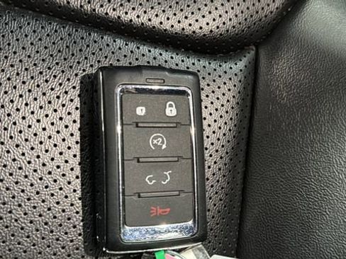 Used 2024 Jeep Grand Cherokee L Limited w/ Luxury Tech Group II AWD/4WD image 43