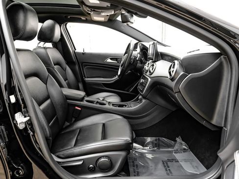 Used 2016 Mercedes-Benz GLA 250 image 25