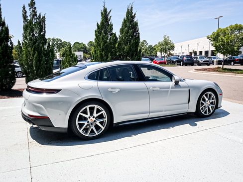 Used 2026 Porsche Panamera 4 AWD/4WD image 11