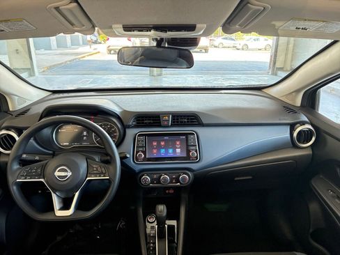Used 2025 Nissan Versa SV FWD image 37