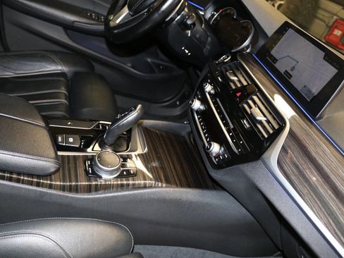 Used 2018 BMW 530i image 53