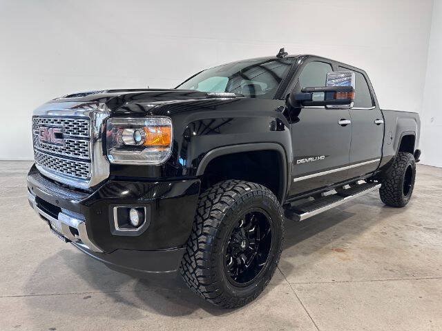 Used 2019 GMC Sierra 3500 Denali w/ Duramax Plus Package AWD/4WD image 1