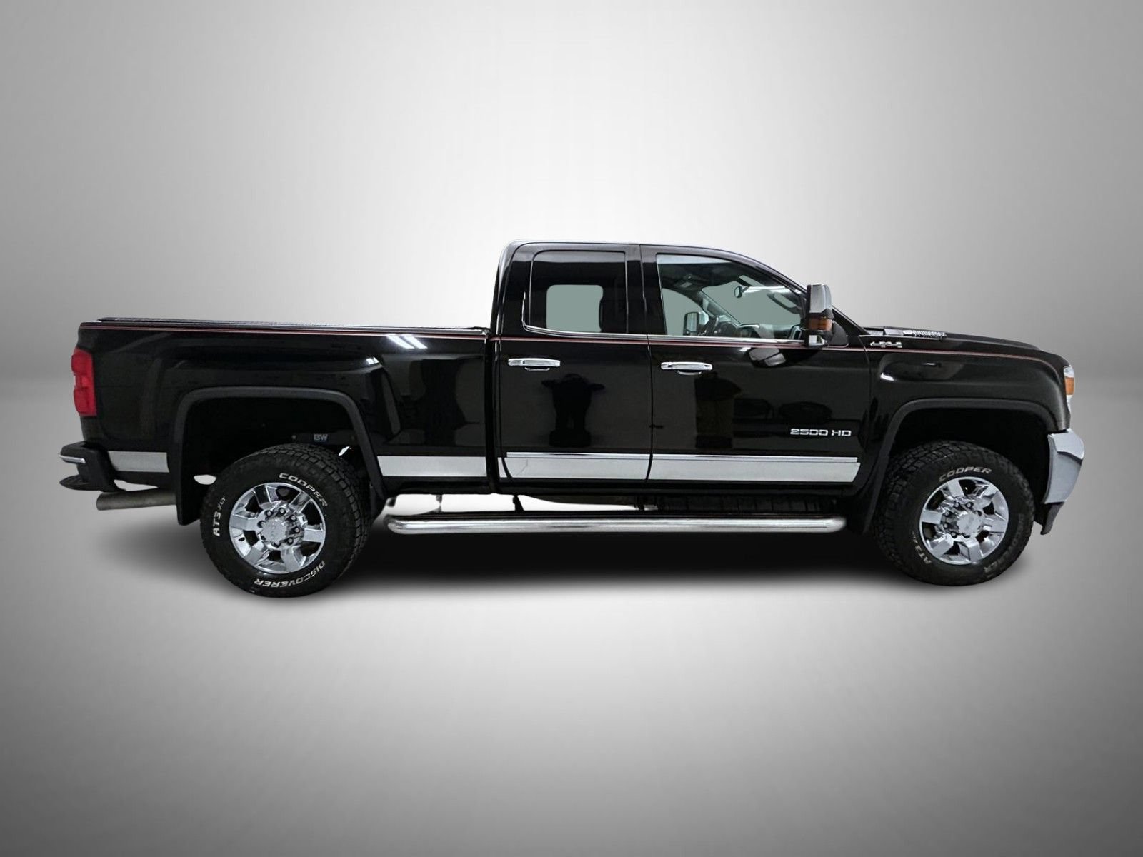 Used 2018 GMC Sierra 2500 SLT AWD/4WD image 4