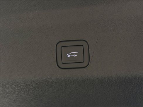 New 2026 GMC Yukon AT4 Ultimate w/ LPO, Floor Liner Package AWD/4WD image 20