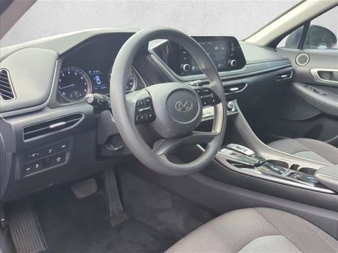 Used 2020 Hyundai Sonata SE w/ Cargo Package FWD image 9