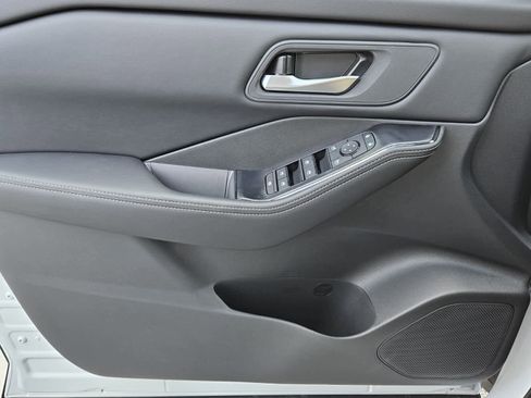 New 2026 Nissan Rogue SV image 15