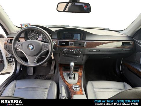 Used 2011 BMW 328i xDrive Coupe AWD/4WD image 12