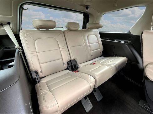 Used 2022 Lincoln Navigator Reserve AWD/4WD image 26