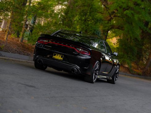 Used 2016 Dodge Charger SRT w/ Harman/Kardon Audio Group image 48