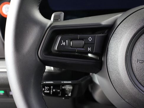 Certified 2025 Porsche Cayenne image 14