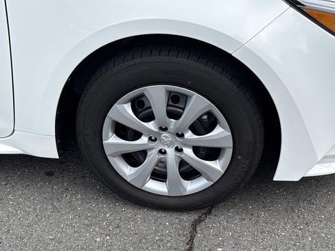 Used 2026 Toyota Corolla LE FWD image 7