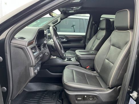 Used 2023 Chevrolet Suburban Premier w/ Advanced Technology Package image 10