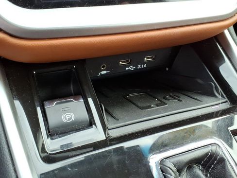 Used 2022 Subaru Legacy Touring XT image 19