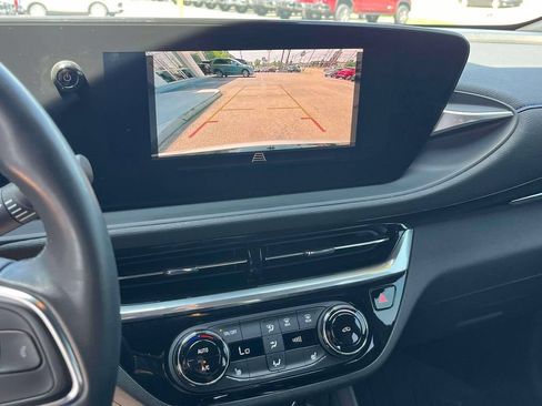 Certified 2024 Buick Envista Sport Touring w/ Convenience I Package FWD image 32