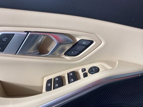 Certified 2023 BMW 330i xDrive Sedan w/ Convenience Package image 16