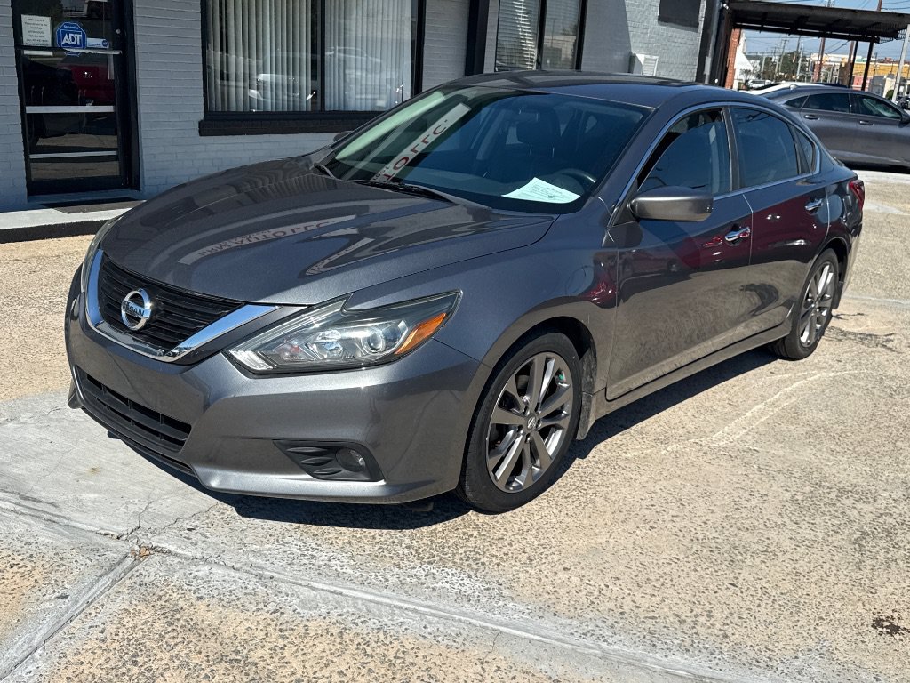 Used 2018 Nissan Altima 2.5 SR w/ SR Special Edition FWD image 1