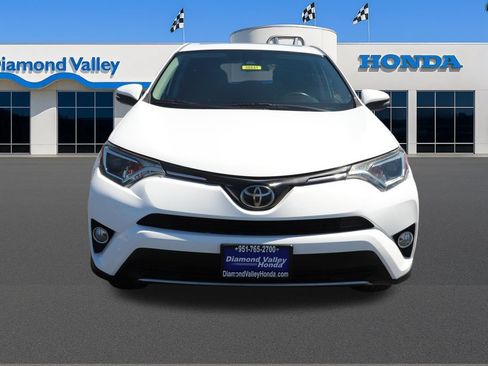 Used 2018 Toyota RAV4 XLE FWD image 2