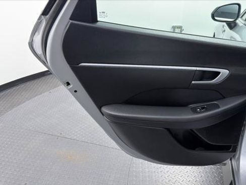 Used 2025 Hyundai Sonata SEL FWD image 16