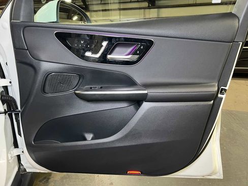 Certified 2025 Mercedes-Benz GLC 300 4MATIC image 10